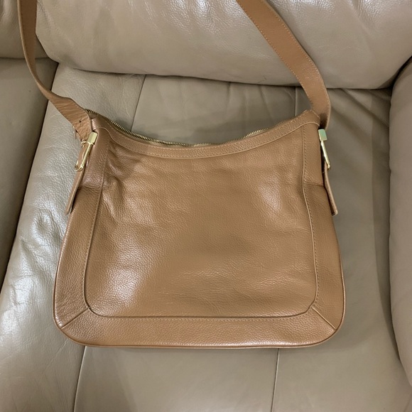 Gorgeous Goldie Tan Gucci bag - Picture 7 of 8